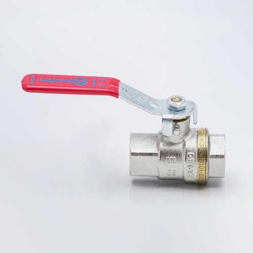 Кран запорный латунный стандартнопроходной с ручкой-бабочкой ВР (ВН) Ру 40 RTP (РосТурПласт) 20 мм 3/4" в Кемерово